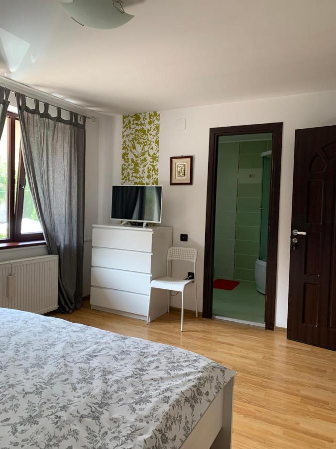 Casa Bergwald Lägenhet Rîşnov Exteriör bild