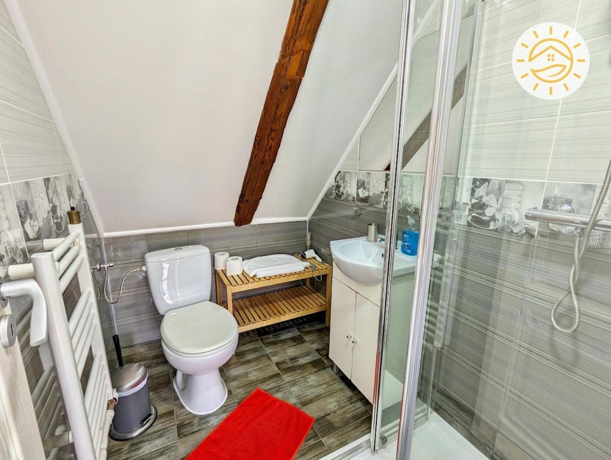Casa Bergwald Lägenhet Rîşnov Exteriör bild