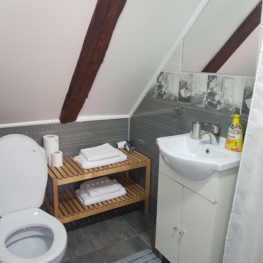Casa Bergwald Lägenhet Rîşnov Exteriör bild