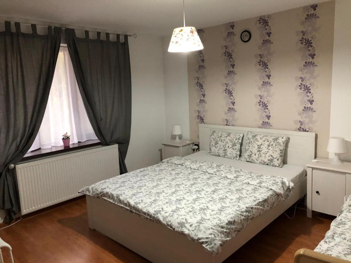 Casa Bergwald Lägenhet Rîşnov Exteriör bild